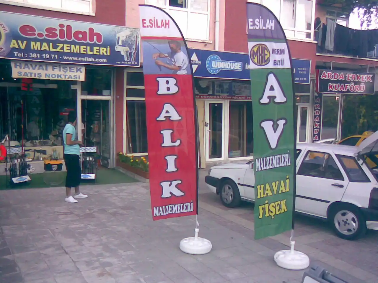 av-malzemeleri-yelken-bayragi-2