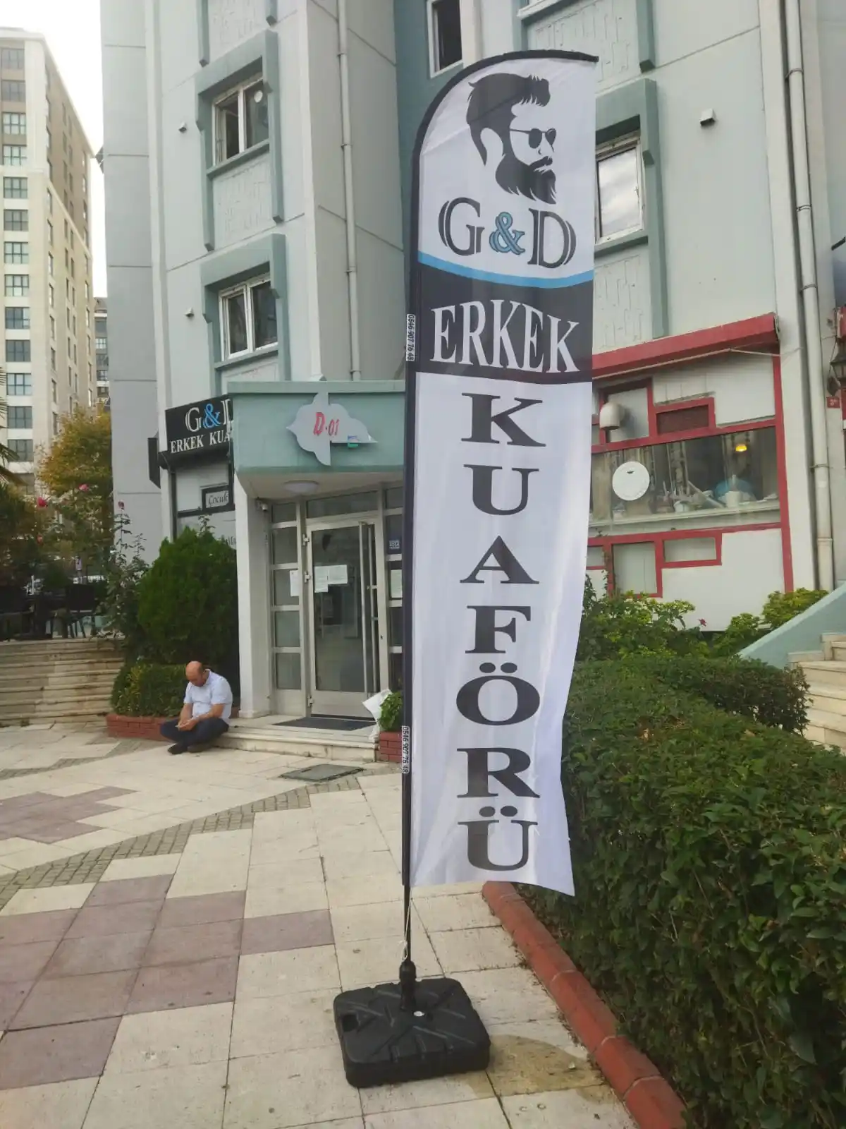 erkek-kuaforu-yelken-bayragi-11