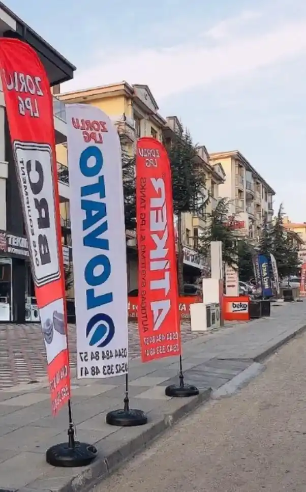 oto-gazci-yelken-bayragi-7